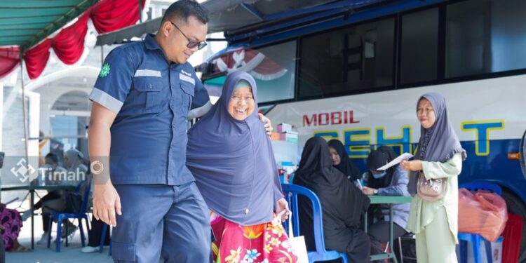 Masyarakat Desa Batu Belubang Rasakan Langsung Manfaat Mobil Sehat PT Timah