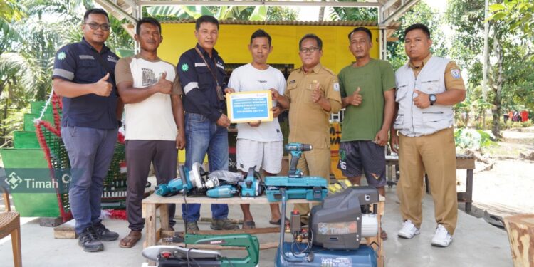 PT Timah  Dukung Kreativitas Komunitas Pepaya di Desa Rias