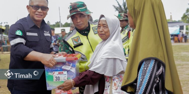 Mobil Sehat PT Timah Layani Masyarakat Desa Namang