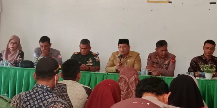 Kebakaran Lahan di Desa Alang Bonbon Dibahas Pada Rakorpem Camat Aek Kuasan