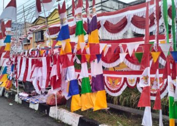 Imbas Kurangnya Anggaran Pemda, Penjualan Bendera di Karimun Menurun 70%