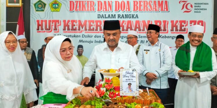 Dzikir dan Doa Bersama Warnai Peringatan HUT RI Ke- 79 di Kemenag Karimun