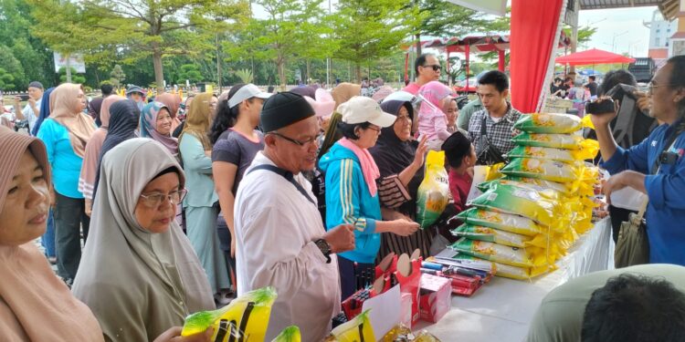 Pasar Murah Merdeka di Karimun, Aries Fhariandi : Kita Jual Harga Gudang