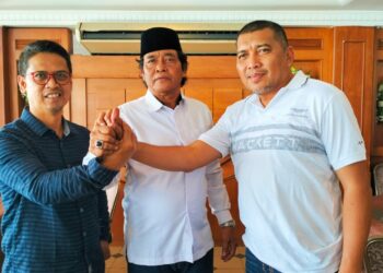 Sebelum Daftar ke KPU Karimun, Iskandar-Rocky Gelar Deklarasi dan Istighosah