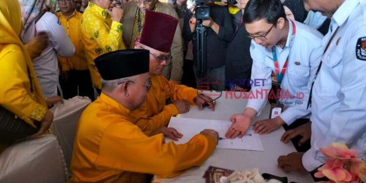 Firman dan Ery Paslon Pendaftar Pertama ke KPU Karimun