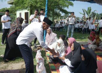 Pengajian Akbar di Attahadul Amam, Bupati Asahan Santuni Anak Yatim dan Kaum Duafa
