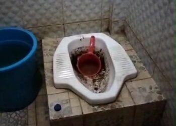 Viral Video Toilet Pantai Piwang Kotor, Gibran Center DPD II Natuna Siap Gotong Royong