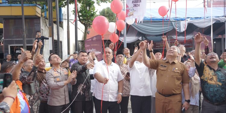 Drs. Zainal Aripin Sinaga, M.H