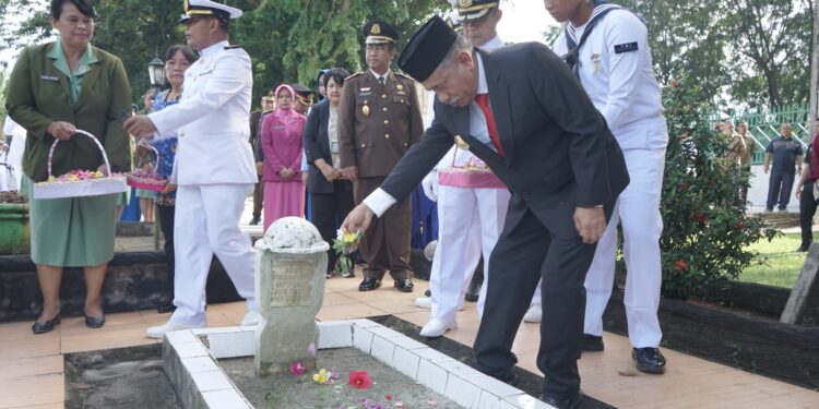 HUT ke- 79 TNI, Pjs Bupati Asahan Ikut Upacara Ziarah Nasional
