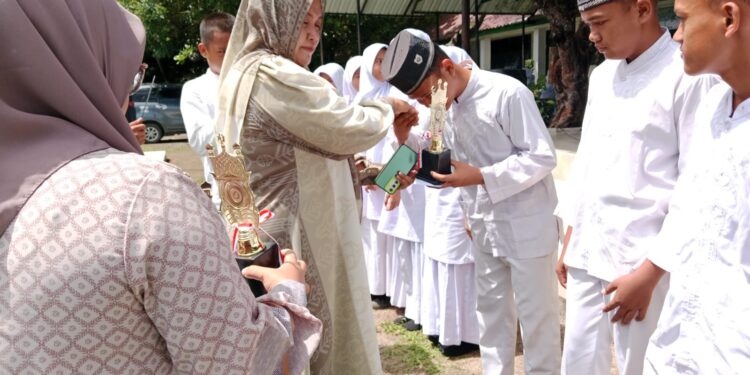 UPTD SMPN 1 Pulau Rakyat Peringati Maulid Nabi Muhammad SAW