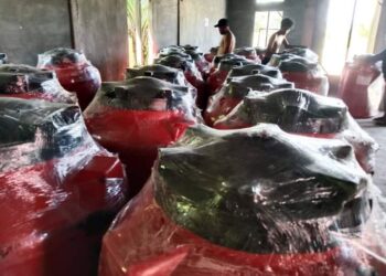 Bantuan Tong Air Bersih di Tran Nelayan Singkil Sangat Membantu Masyarakat