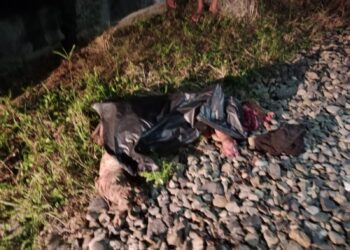 Tabrak Kereta Api