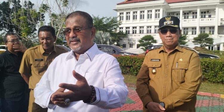Berkas Bantuan Operasional RT RW Tak Diteken, Ini Penjelasan Bupati Karimun