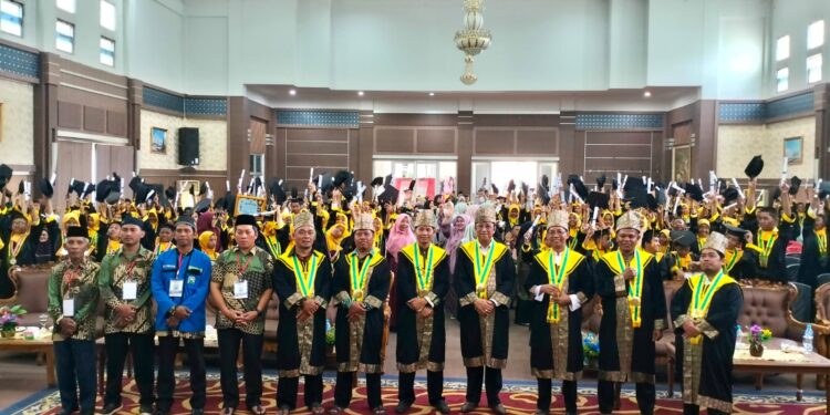 Dihadiri Wakil Bupati Karimun, BMPG – TPQ Kecamatan Tebing Wisuda 206 Santri