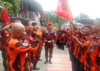 Lantik PAC Songsongan, Ketua MPC PP Asahan DR. Donald Panjaitan : Jangan Tergiur Dengan Harapan Palsu