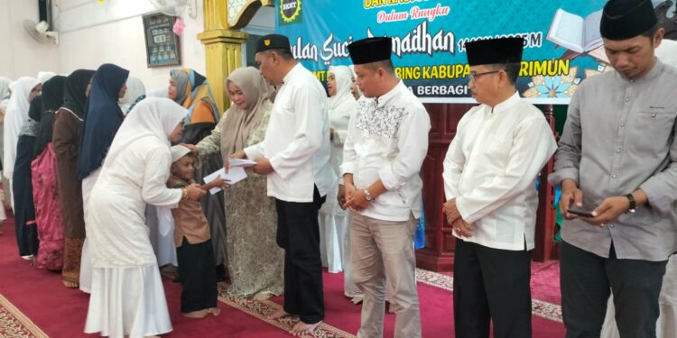 Dihadiri Wabup Rocky, BKMT Tebing Gelar Khataman Al Qur’an, Serta Santuni Anak Yatim dan Kaum Dhuafa
