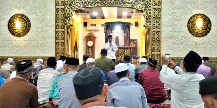 Akhiri Safari Ramadhan di Masjid Al-Ikhlas, Bupati Karimun Ajak Warga Hadiri Open House pada Lebaran Ketiga