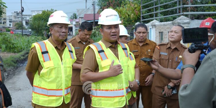 Wakil Bupati Asahan Tinjau Pelaksanaan Pemeliharaan Ruas Jalan Bernilai 5 Miliar