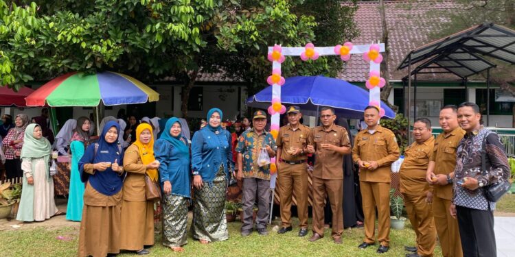 Korwil Pendikan Buka Market Day dan Gelar Karya UPTD SMPN 1 Pulau Rakyat