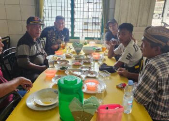Camat Pulau Rakyat Ajak Wartawan Makan Siang di Maninjau Indah