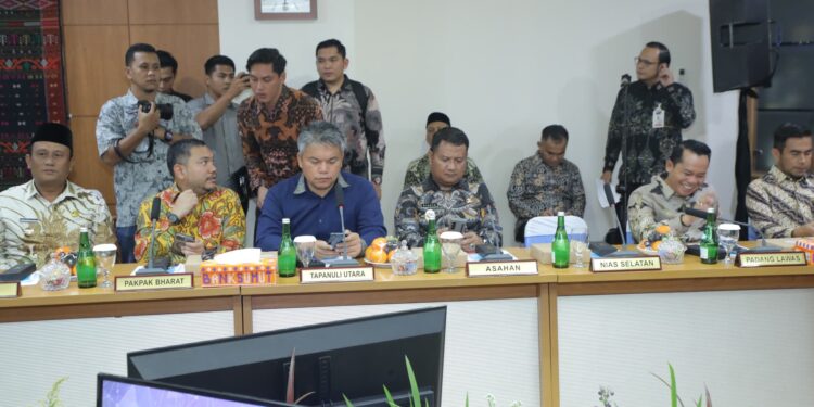Wabup Asahan Hadiri Rapat RUPS Luar Biasa PT. Bank Sumut