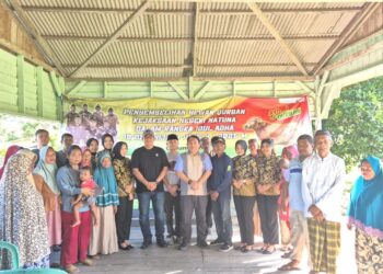 Kejari Natuna Rayakan Idul Adha dengan Kurban 2 Sapi, Warga Terpencil di Pelosok Sangat Terbantu