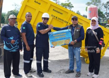PT Timah Dukung Perbaikan Kontainer Sampah di Kabupaten Bangka