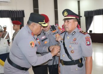 Kapolres Lingga Pimpin Sertijab Kasat Narkoba dan Kapolsek Senayang, Tegaskan Profesionalisme dan Loyalitas dalam Pengabdian