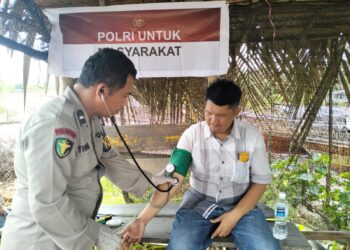 Peduli Kesehatan Nelayan, Polres Lingga Turun Langsung Beri Layanan Gratis di Tanjung Harapan