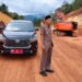 Wabup Lingga Perjuangkan Perbaikan Jalan Roro Penarik