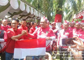500 Bendera Merah Putih Berkibar di Air Terjun Simonang-Monang Sambut HUT ke-80 RI