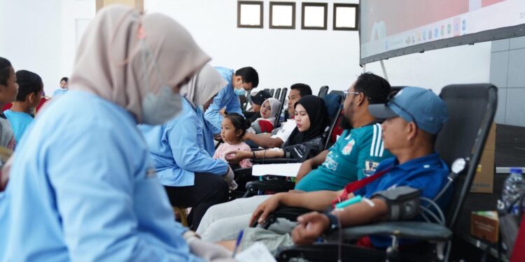 Koleb Bersama PMI, PT Timah Kumpulkan 1000 Kantong Darah dalam Momen HUT ke- 49 Perusahaan