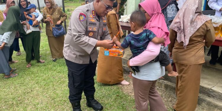 Kapolres Natuna Jadi Sahabat Anak di Batubi, Bukti Polisi Hadir dengan Hati
