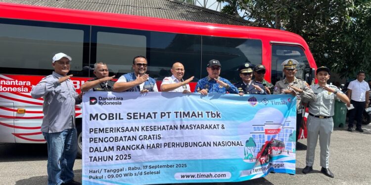 Commemorating National Transportation Day, PT Timah and East Belitung Transportation Agency Provide Mobile Health Services at Manggar Terminal