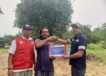 PT Timah Bantu Perbaiki Jalan Nelayan di Penyusuk, Guna Kelancaran Aktivitas Ekonomi Pesisir 