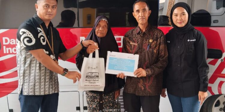 PT Timah Tbk Terus Berikan Pelayanan Kesehatan Gratis Kepada Masyarakat Melalui Mobil Sehat