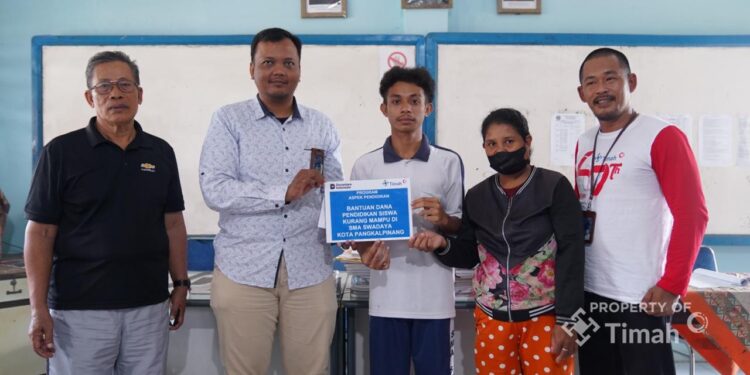 Dukung Generasi Muda Berprestasi, PT Timah Tbk Berikan Beasiswa Pendidikan untuk Pelajar SMA di Pangkalpinang 
