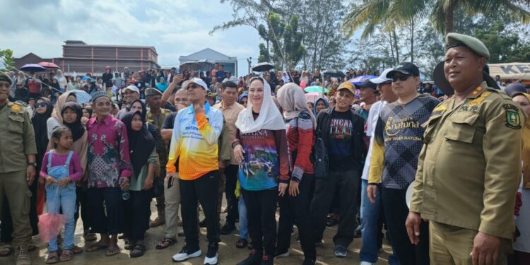 Panjat pinang