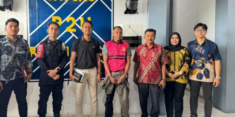 Mantan PJ Keuchik Siompin Ditahan dalam Kasus Dugaan Penyelewengan Dana Desa