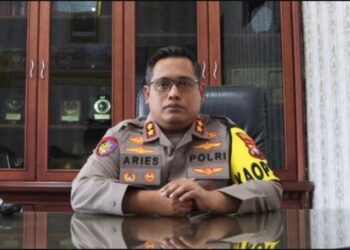 Ketika PDAM Bermasalah, Kapolres Natuna Sigap Bantu Warga Penuhi Kebutuhan Air Bersih Secara Gratis