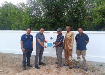 PT TIMAH Tbk Dukung Pembangunan Pagar TPU, Tingkatkan Sarana Prasarana Warga Desa Gemuruh