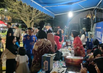 Antusias Masyarakat Nikmati Hidangan Gratis, Polres Natuna Borong UMKM Sambut Tahun Baru 2026