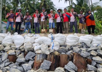 Ngopi Jadi Aksi Nyata: KPKPP Bergerak Cegah Abrasi Jalan Poros Natuna di Pengadah