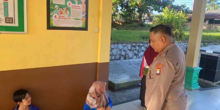 Kapolres Natuna Kembali Sambangi SLB, Beri Susu UHT dan Hangatkan Hati Anak-Anak Berkebutuhan Khusus