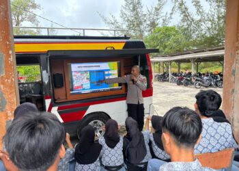 Satbinmas Polres Natuna Edukasi Pelajar SMAN 1 Bunguran Selatan, Bentengi Generasi Muda dari Narkoba dan Kenakalan Remaja