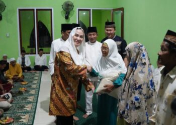 Safari Ramadan Natuna, Pemkab Salurkan Bantuan Beras, Insentif Keagamaan dan Zakat untuk Desa Air Lengit