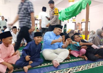 Humanis di Safari Ramadan! Kapolres Natuna Dekat dengan Anak-Anak di Masjid Ceruk, Wujud Polisi Sahabat Anak