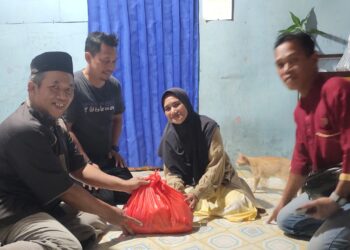 Insan Pers Natuna Berbagi dengan Mak Long, Uluran Tangan Donatur Baik Hati Hadirkan Harapan