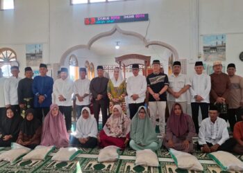 Safari Ramadan Terakhir Pemkab Natuna di Cemaga Utara Penuh Haru, Bupati Cen Sui Lan Serahkan Bantuan dan Dengarkan Aspirasi Warga