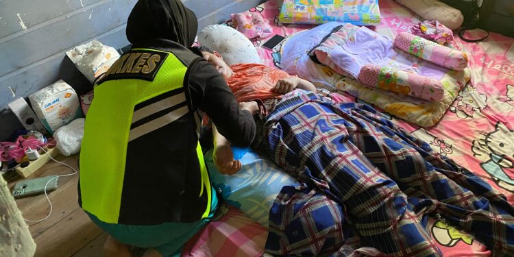 Ibu Penumpang KMP Nusantara 01 yang Ditolong Kapolres Natuna Kini Dipantau Intensif Tim Medis Polres